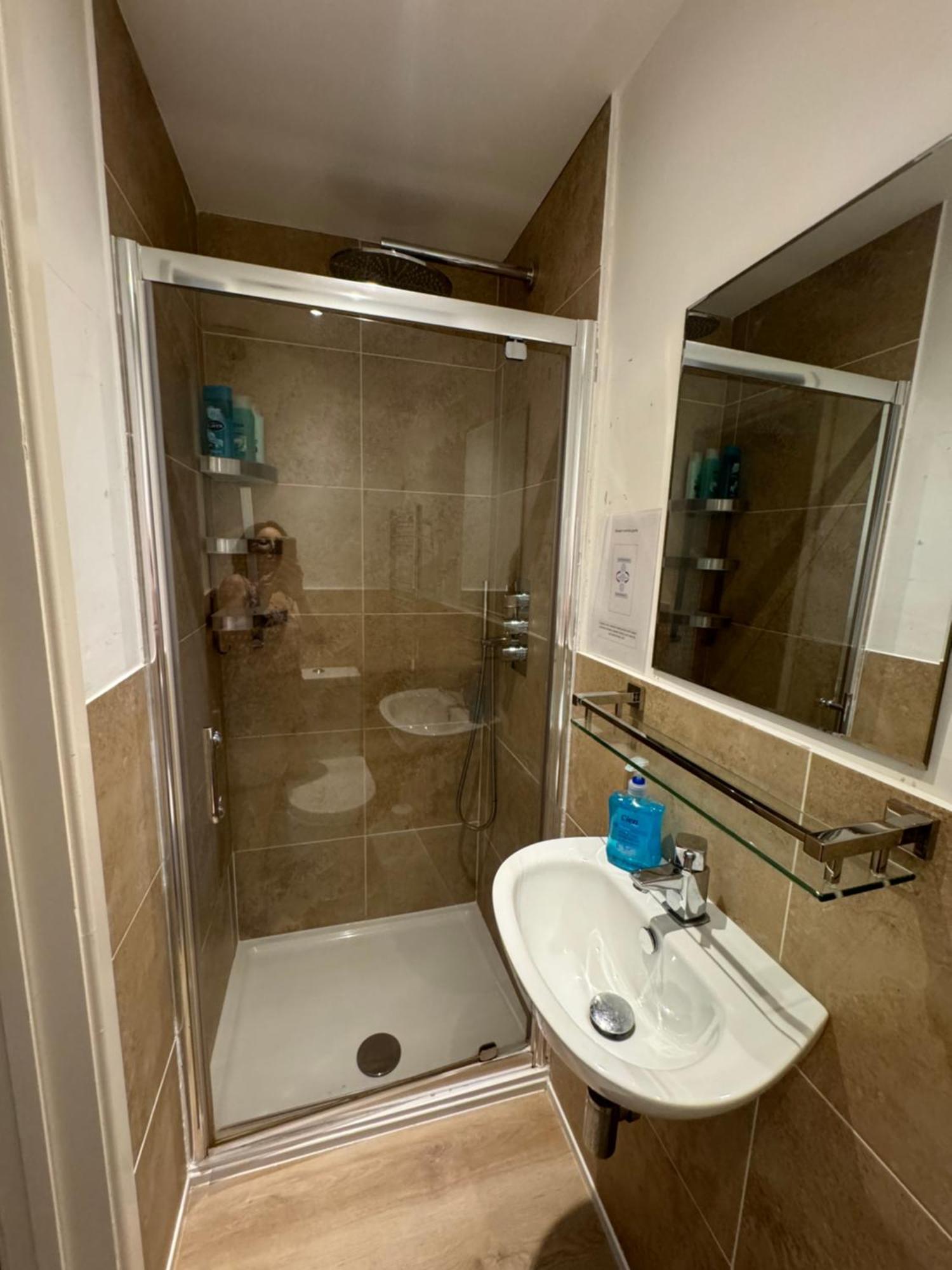 Studio-1-Staines/Heathrow/London-Own Entrance المظهر الخارجي الصورة